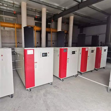 Elektrischer Warmwasserboiler